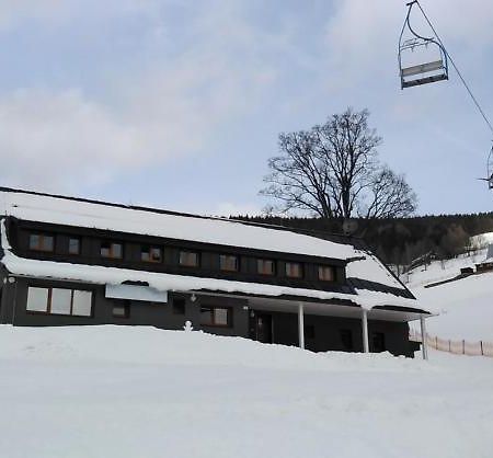 Ski Apartmany Nymburska Chata Praiano Dış mekan fotoğraf